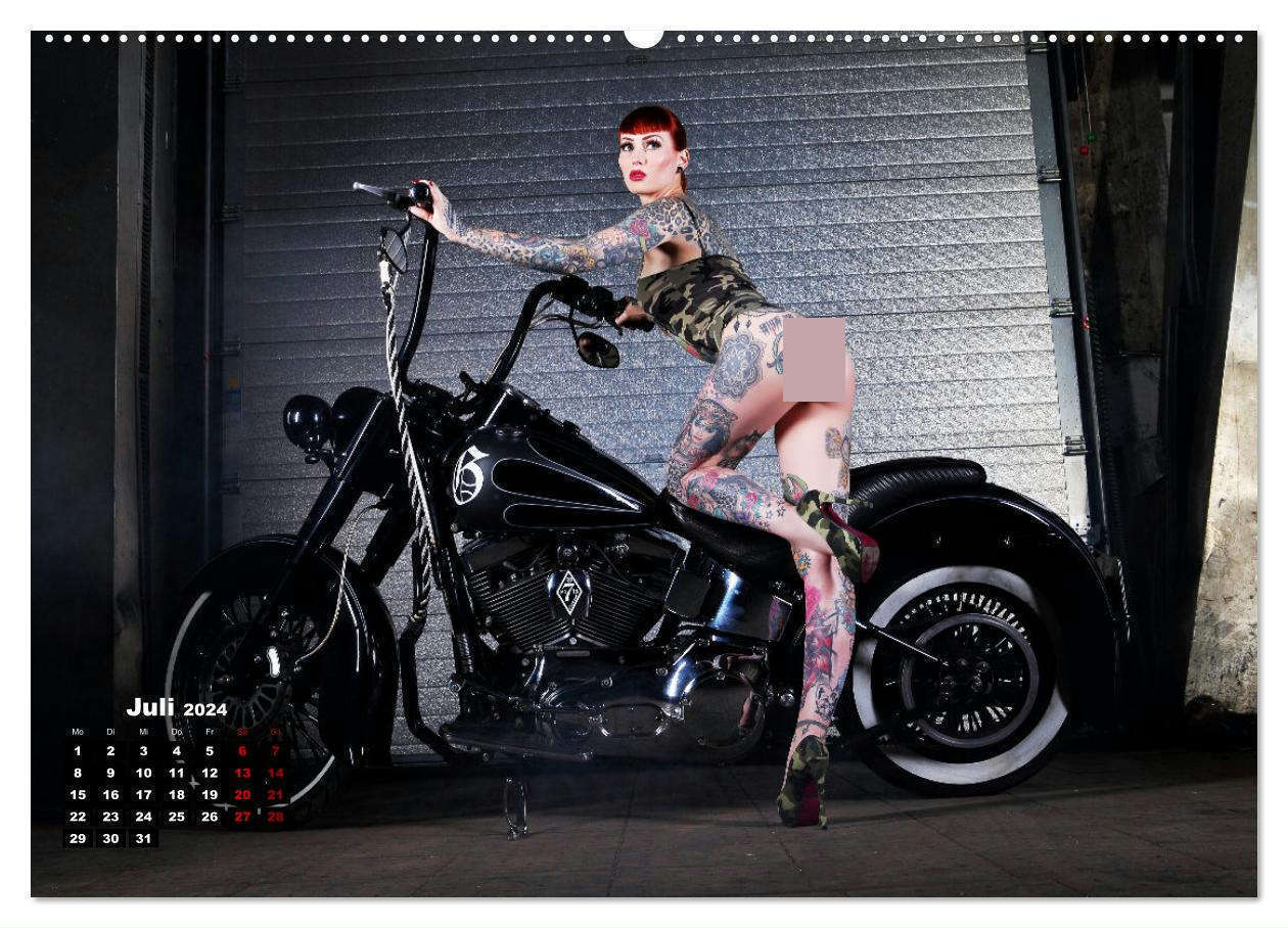 Bild: 9783675820708 | Motorräder und Sexy Girls (Wandkalender 2024 DIN A2 quer), CALVENDO...