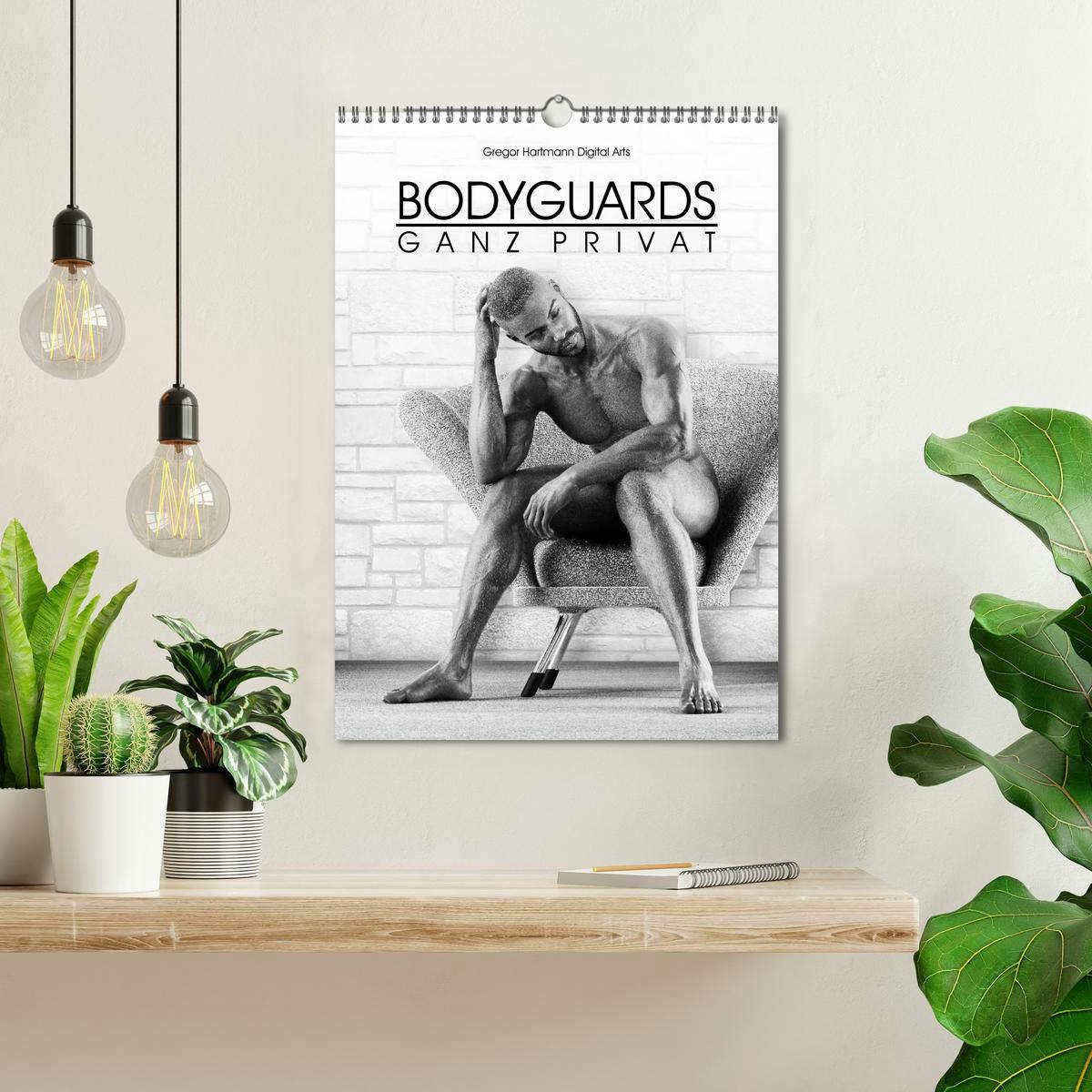 Bild: 9783435964673 | BODYGUARDS - Ganz Privat (Wandkalender 2025 DIN A3 hoch), CALVENDO...