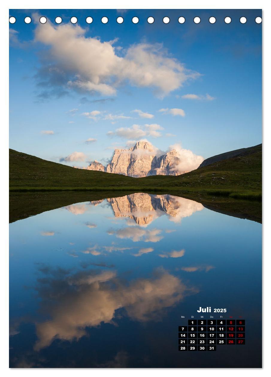 Bild: 9783435918805 | Dolomiten - Reise um die bleichen Berge zu entdecken (Tischkalender...