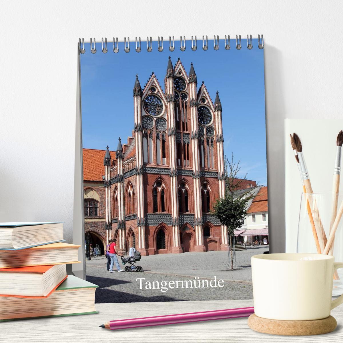 Bild: 9783457083048 | Tangermünde (Tischkalender 2025 DIN A5 hoch), CALVENDO Monatskalender