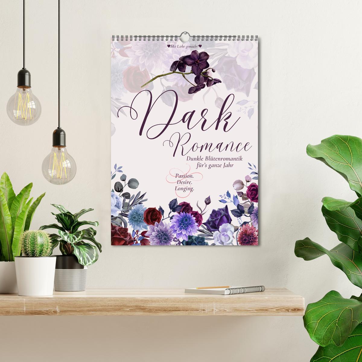 Bild: 9783457217023 | Dark Romance - Dunkle Blütenromantik für's ganze Jahr (Wandkalender...