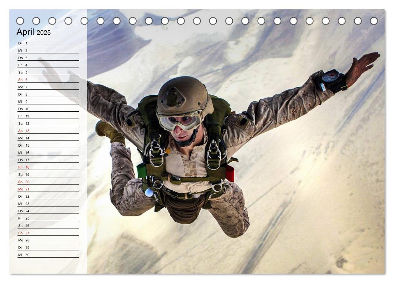 Bild: 9783435546633 | Fallschirmspringer. Absprung der U.S. Navy Seals (Tischkalender...