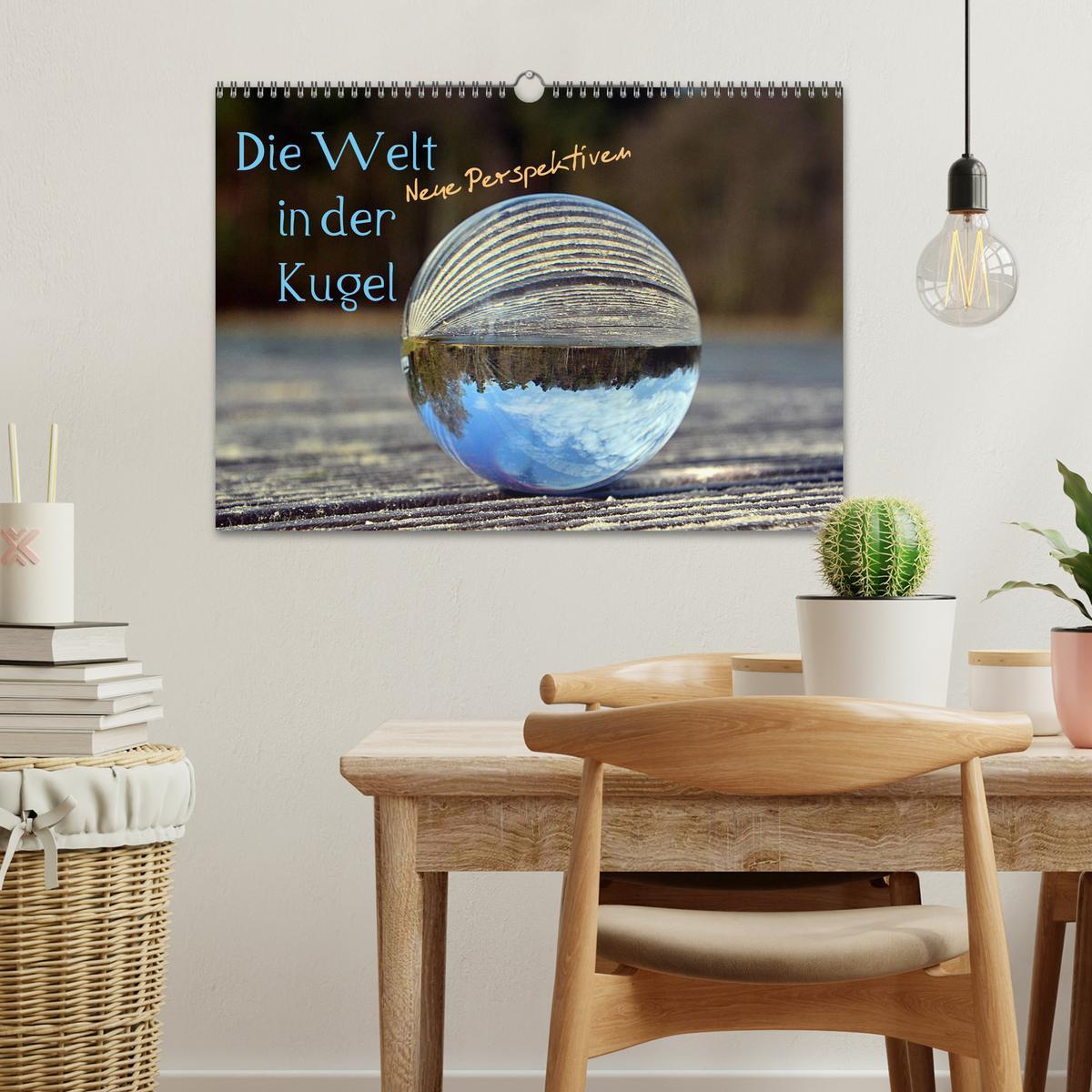 Bild: 9783435547340 | Die Welt in der Kugel (Wandkalender 2025 DIN A3 quer), CALVENDO...