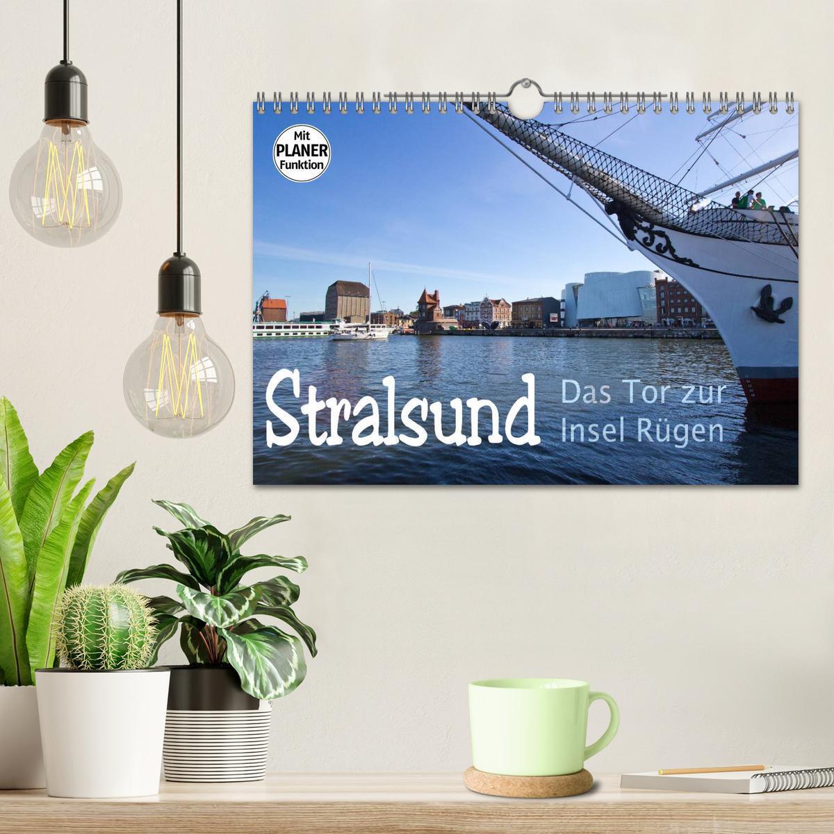 Bild: 9783435548040 | Stralsund. Das Tor zur Insel Rügen (Wandkalender 2025 DIN A4 quer),...