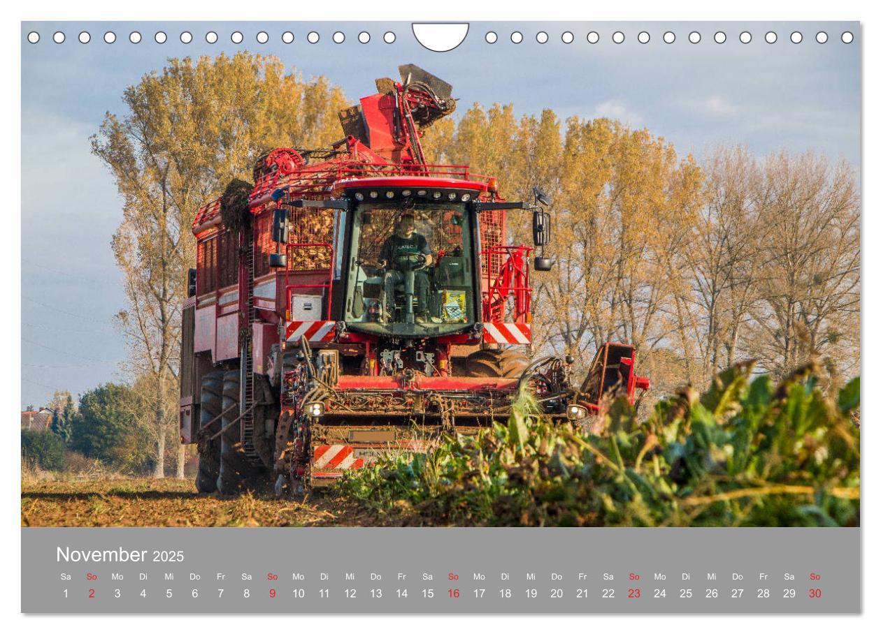 Bild: 9783435173983 | Landtechnik im Einsatz (Wandkalender 2025 DIN A4 quer), CALVENDO...