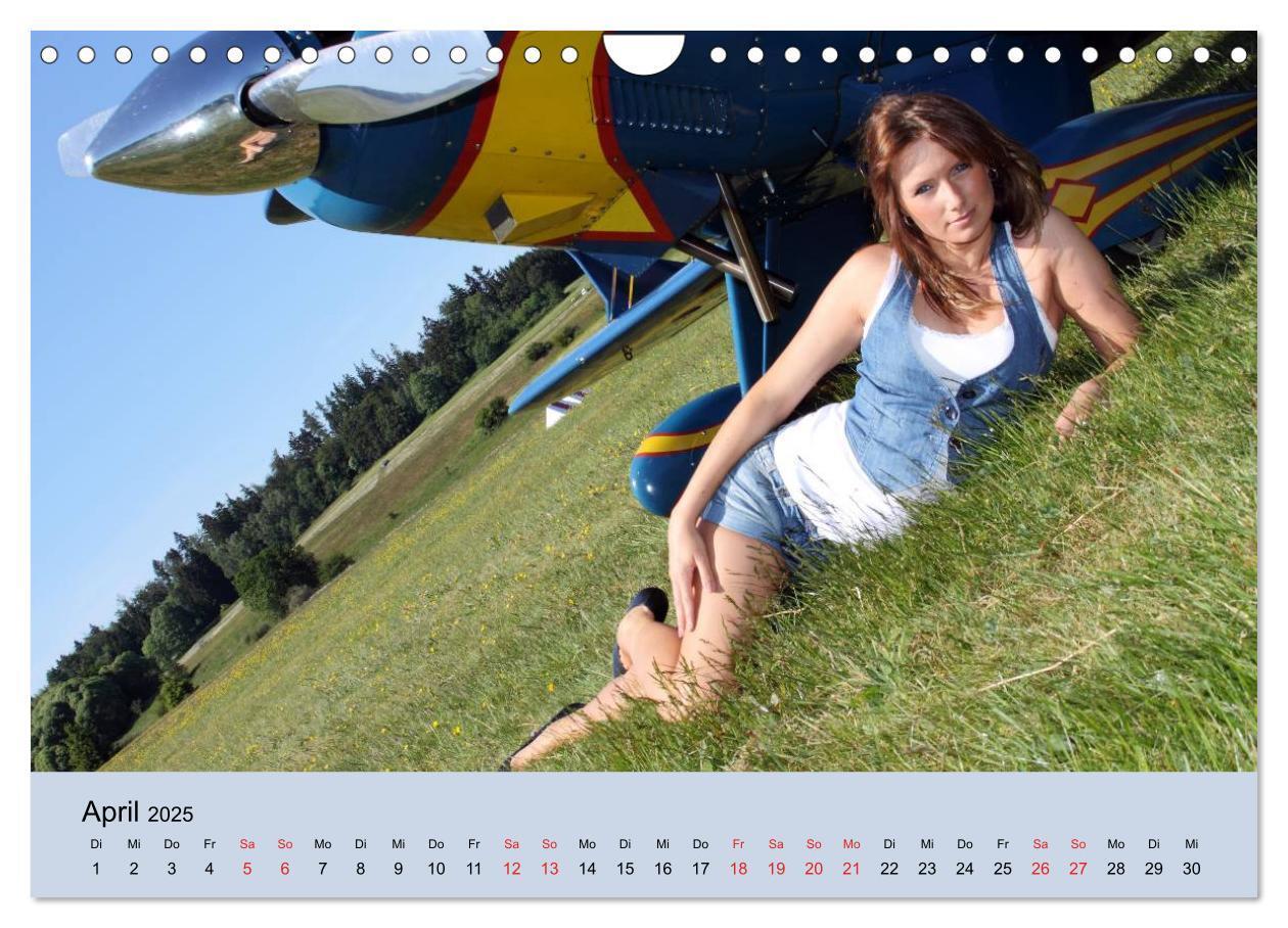 Bild: 9783435809943 | Aircraft Girls 2025 (Wandkalender 2025 DIN A4 quer), CALVENDO...