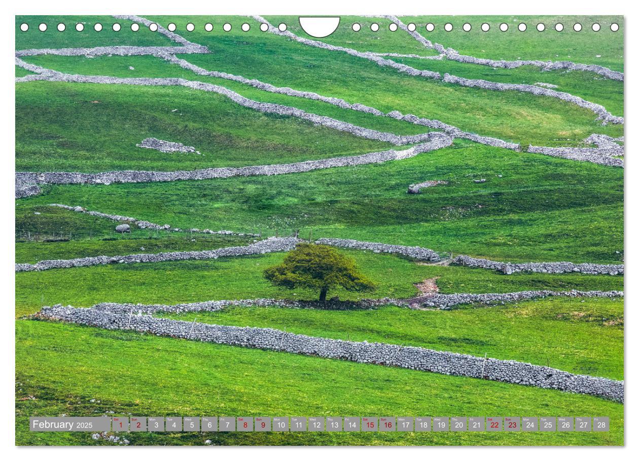 Bild: 9781325835959 | Yorkshire - Romantic between dales and coast (Wall Calendar 2025...