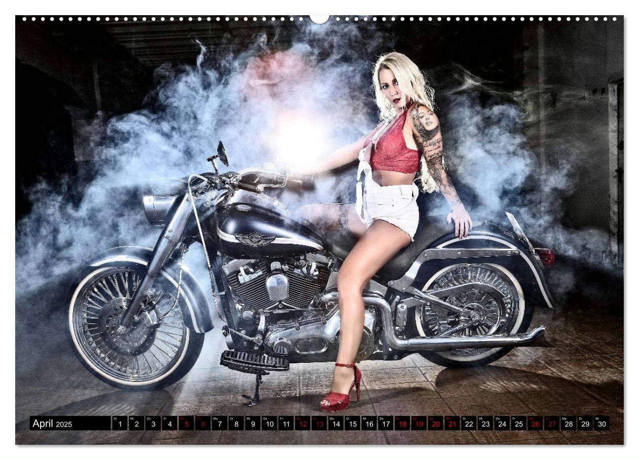 Bild: 9783435115471 | Motorräder und Sexy Girls (Wandkalender 2025 DIN A2 quer), CALVENDO...