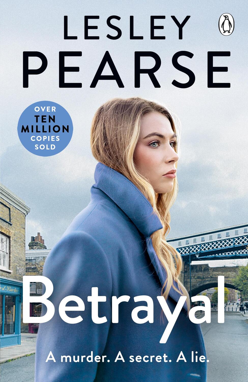 Cover: 9781405951364 | Betrayal | Lesley Pearse | Taschenbuch | Englisch | 2024