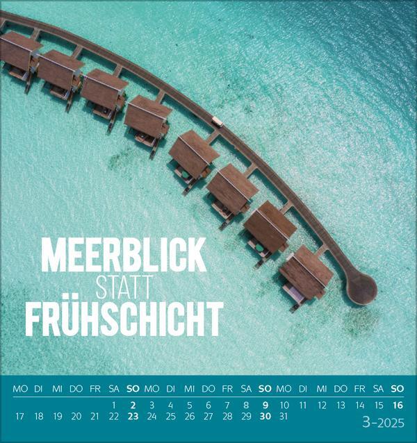 Bild: 9783731876359 | Urlaubsreif 2025 | aufstellbarer Postkartenkalender | Verlag Korsch