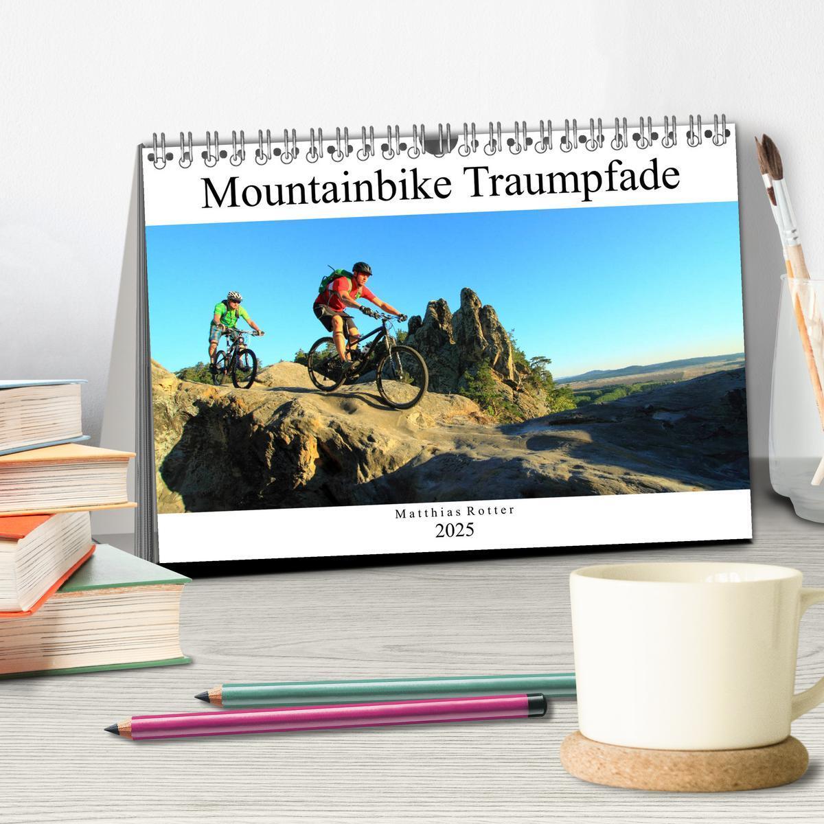 Bild: 9783435352845 | Mountainbike Traumpfade (Tischkalender 2025 DIN A5 quer), CALVENDO...