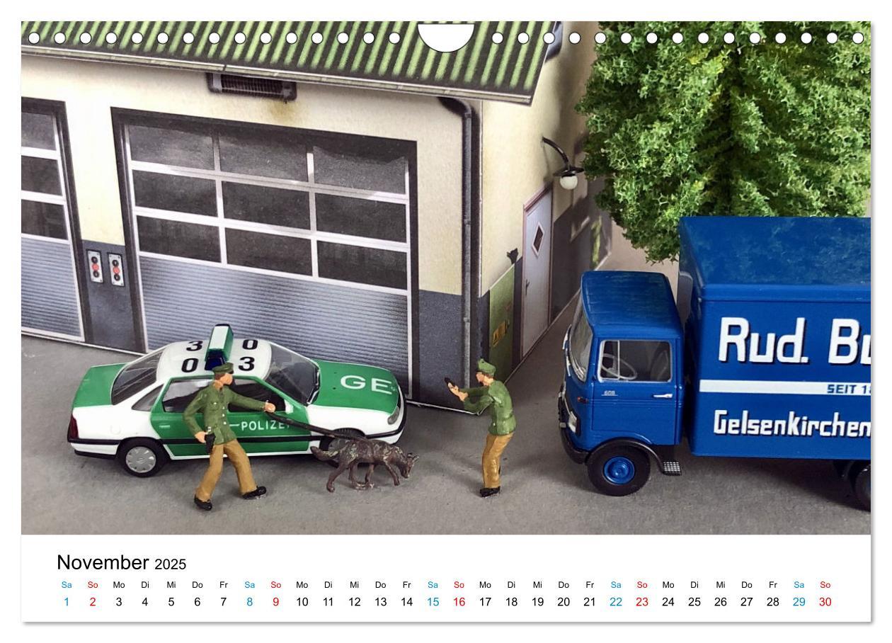 Bild: 9783435021321 | Polizeimodelle im Einsatz (Wandkalender 2025 DIN A4 quer), CALVENDO...