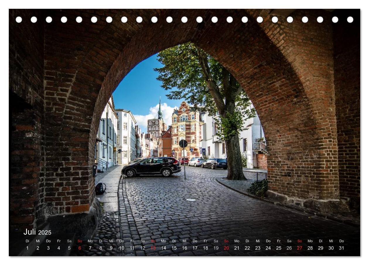 Bild: 9783435521340 | Im Osten viel Schönes - Stralsund (Tischkalender 2025 DIN A5 quer),...