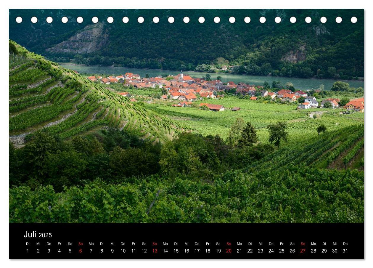 Bild: 9783435700967 | Wachau, Wachau, du Träumerin (Tischkalender 2025 DIN A5 quer),...