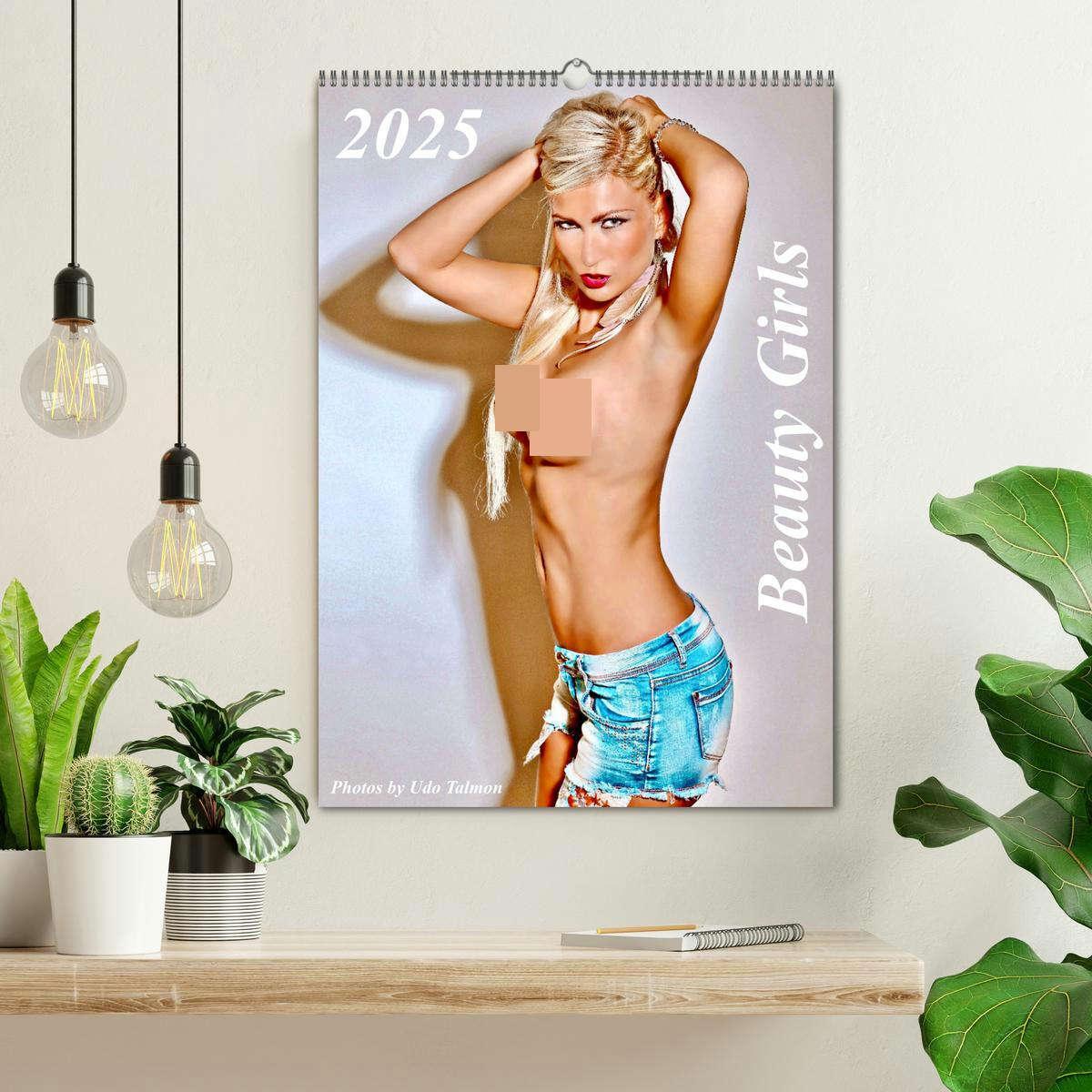 Bild: 9783457187159 | Beauty Girls 2025 (Wandkalender 2025 DIN A2 hoch), CALVENDO...