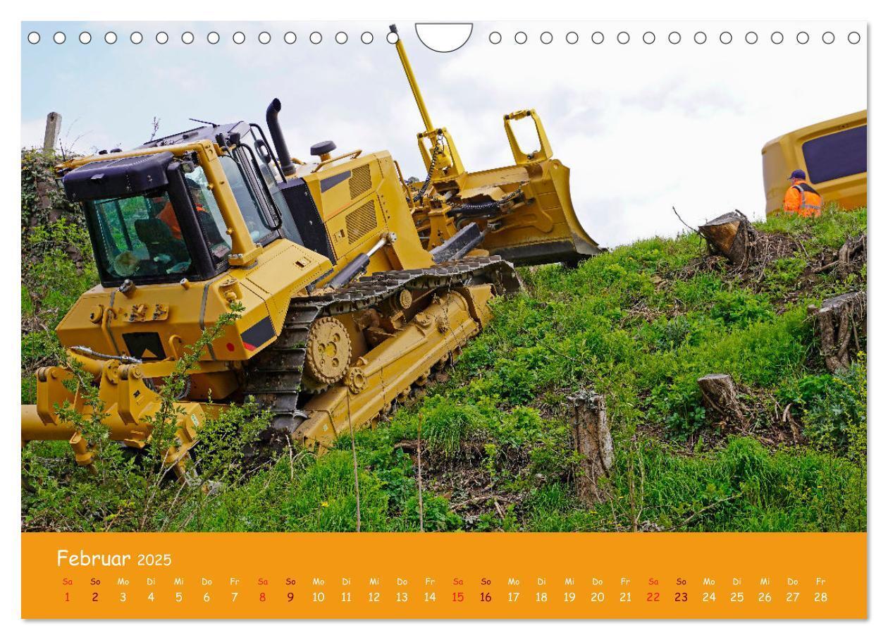 Bild: 9783383999628 | Baumaschinen im Einsatz (Wandkalender 2025 DIN A4 quer), CALVENDO...