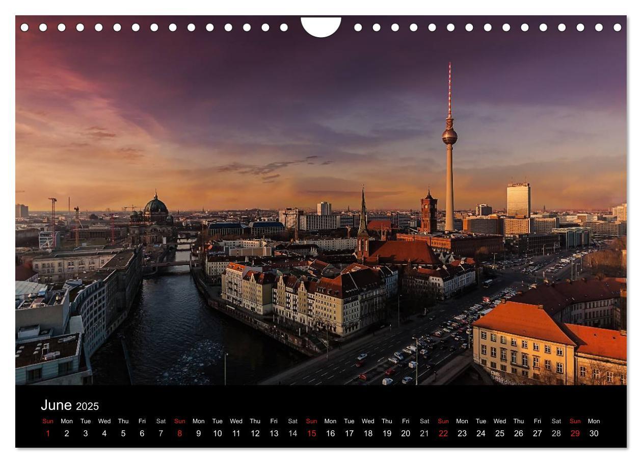 Bild: 9781325962549 | Sunsets of Berlin (Wall Calendar 2025 DIN A4 landscape), CALVENDO...