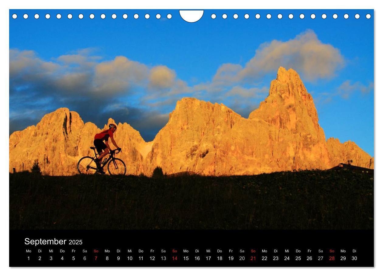 Bild: 9783435625819 | Alpenpässe auf dem Rennrad "Himmlische Serpentinen" (Wandkalender...