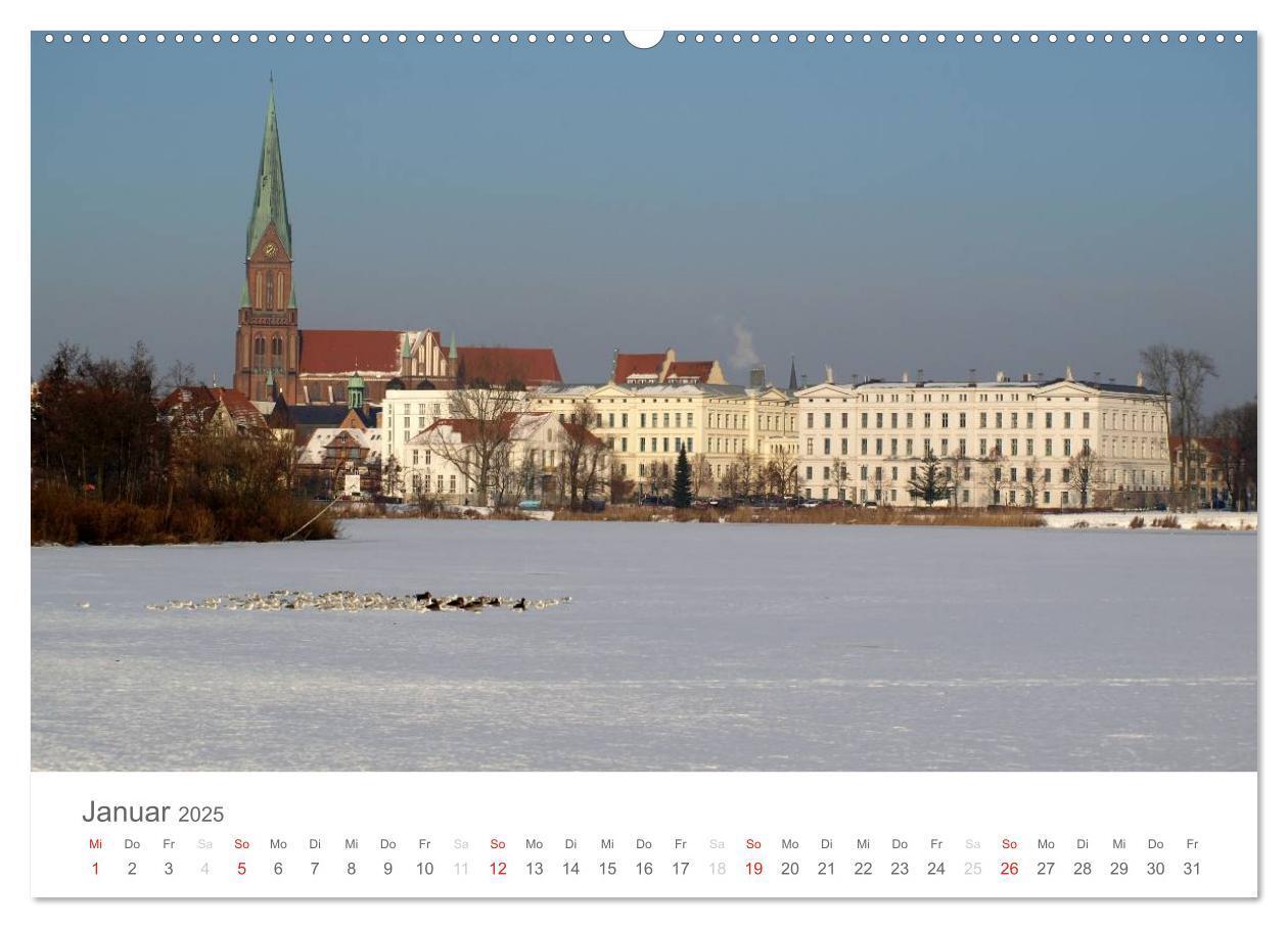 Bild: 9783435707645 | Schwerin - Impressionen (Wandkalender 2025 DIN A2 quer), CALVENDO...