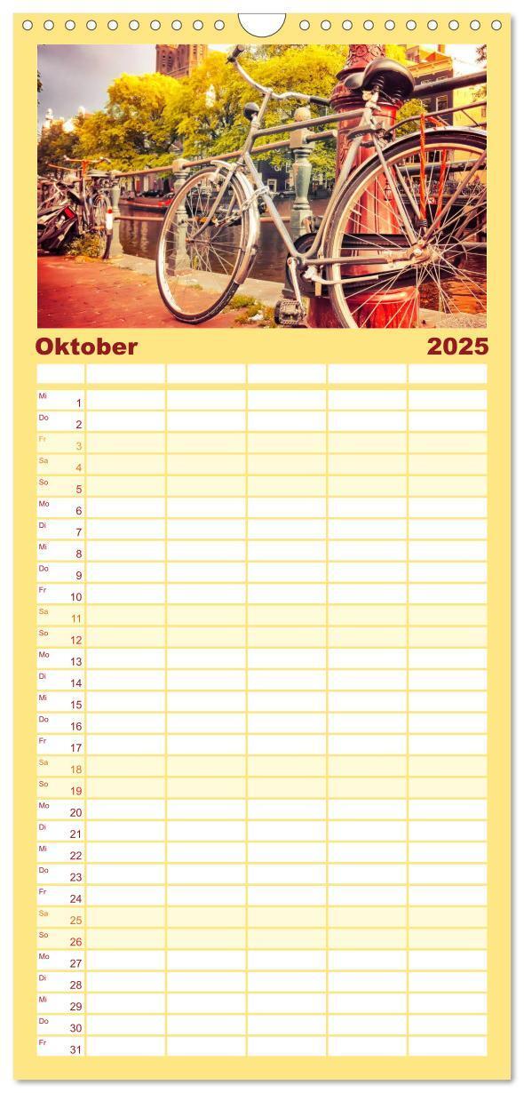 Bild: 9783457116289 | Familienplaner 2025 - Stadtfahrrad mit 5 Spalten (Wandkalender, 21...