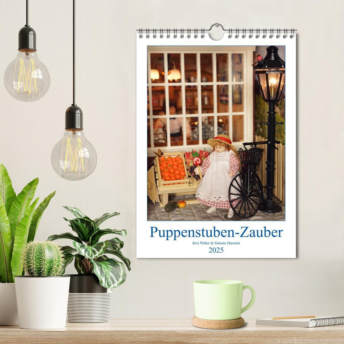 Bild: 9783457008638 | Puppenstuben-Zauber (Wandkalender 2025 DIN A4 hoch), CALVENDO...