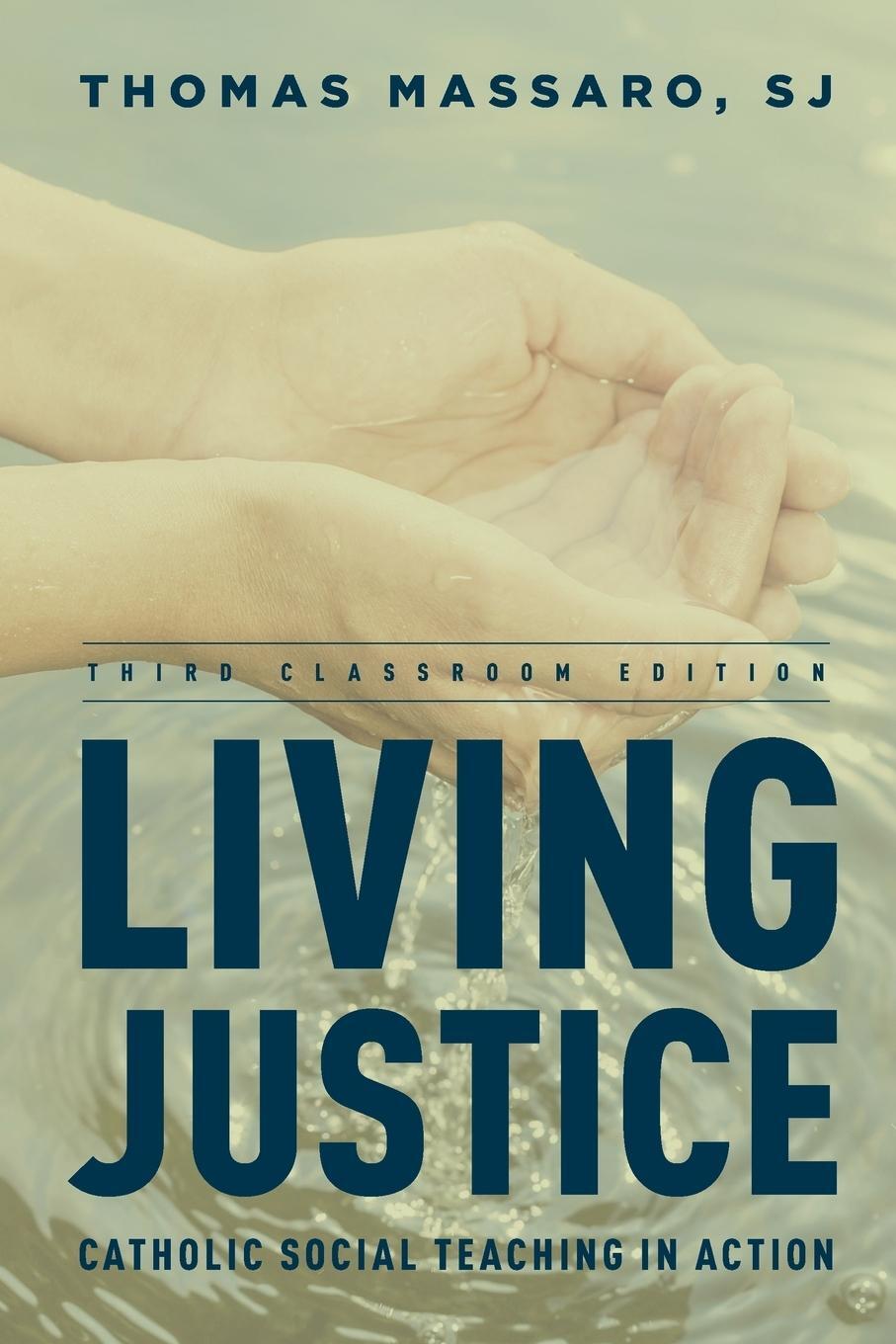 Cover: 9781442230927 | Living Justice | Sj Thomas Massaro | Taschenbuch | Englisch | 2015