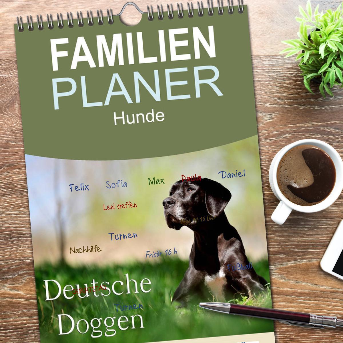 Bild: 9783457118580 | Familienplaner 2025 - Deutsche Doggen / Geburtstagskalender mit 5...