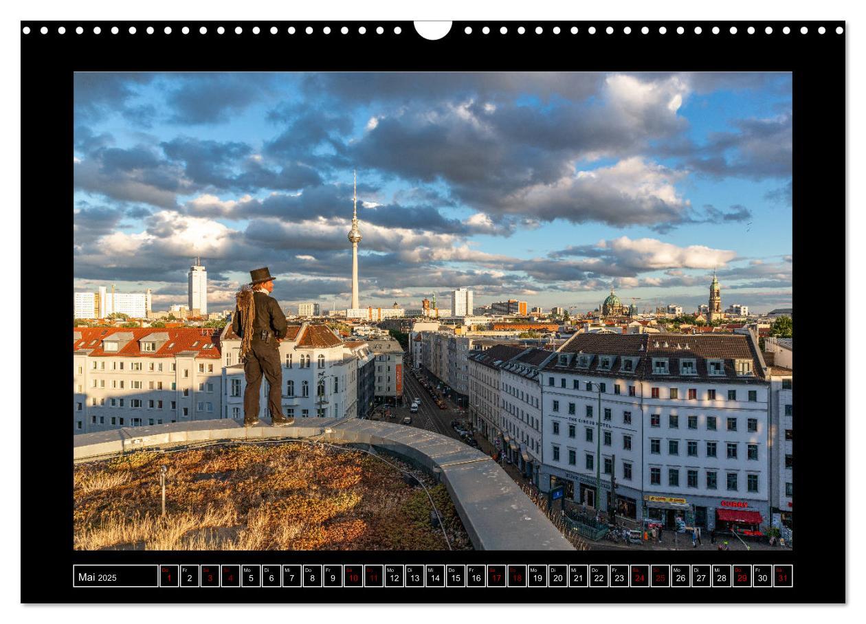 Bild: 9783435324194 | Schornsteinfeger über Berlin 2025 (Wandkalender 2025 DIN A3 quer),...