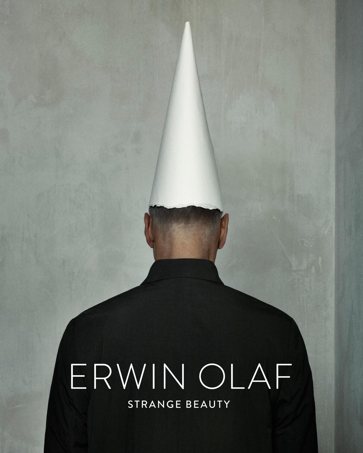 Cover: 9783775749213 | Erwin Olaf | Strange Beauty | Roger Diederen (u. a.) | Buch | 240 S.