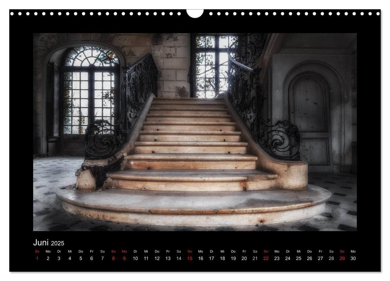 Bild: 9783435675715 | Lost Places - vergessene orte vergessener glanz (Wandkalender 2025...