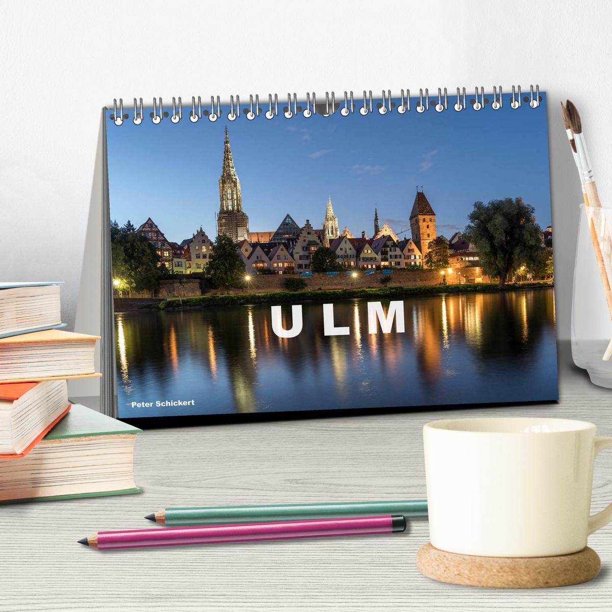 Bild: 9783435412945 | Ulm (Tischkalender 2025 DIN A5 quer), CALVENDO Monatskalender | 2025