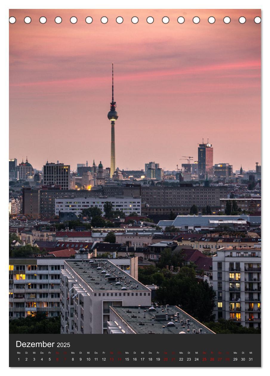 Bild: 9783435908837 | Berliner Fernsehturm - Magische Momente (Tischkalender 2025 DIN A5...