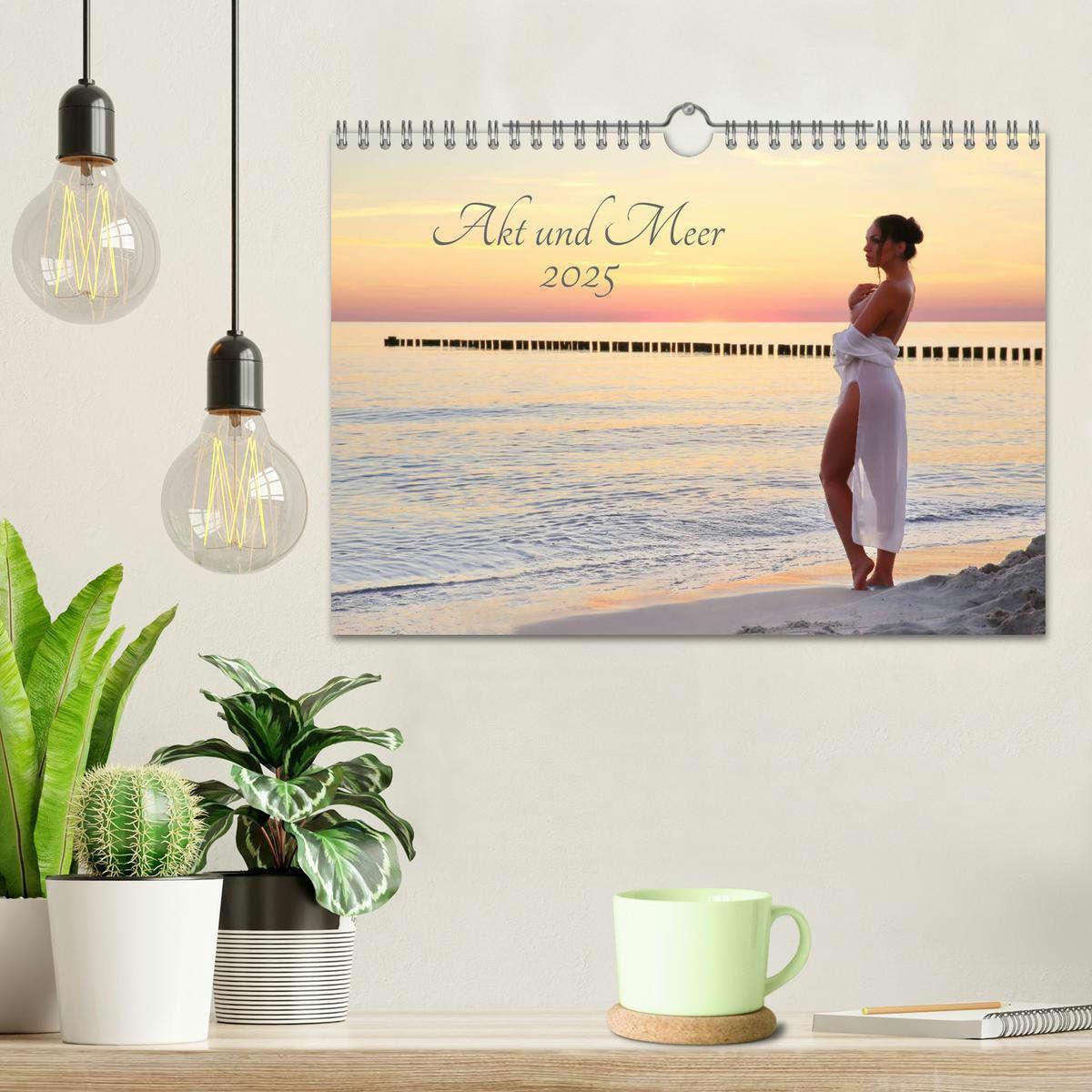 Bild: 9783435438273 | Akt und Meer (Wandkalender 2025 DIN A4 quer), CALVENDO Monatskalender