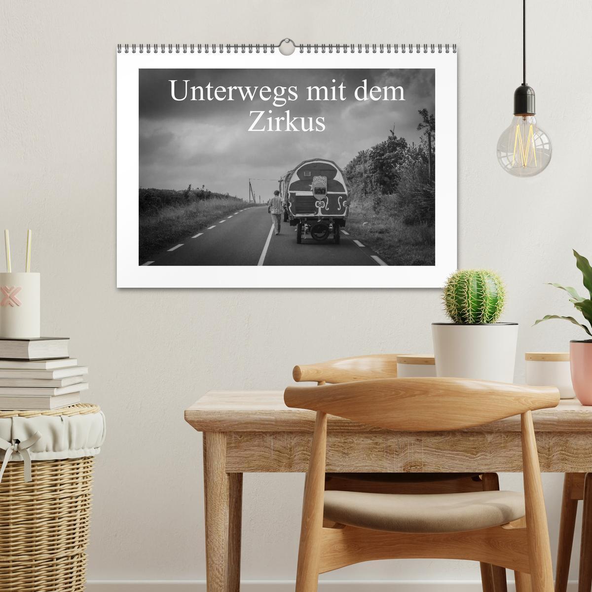 Bild: 9783435624966 | Unterwegs mit dem Zirkus (Wandkalender 2025 DIN A3 quer), CALVENDO...