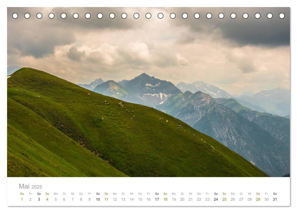 Bild: 9783435157112 | Berge - Die Schönheit der Alpen (Tischkalender 2025 DIN A5 quer),...