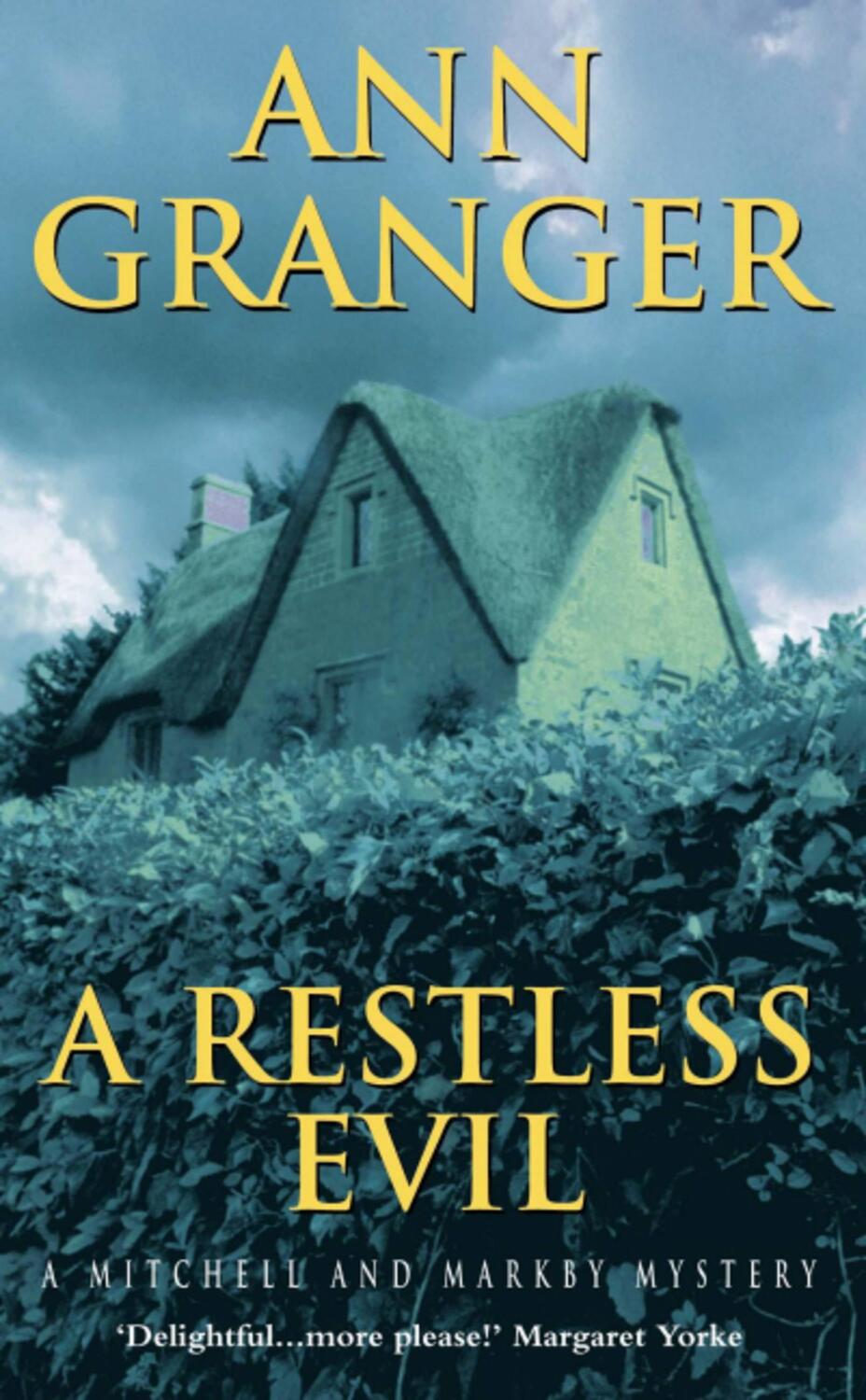Cover: 9780747268048 | A Restless Evil (Mitchell &amp; Markby 14) | Ann Granger | Taschenbuch