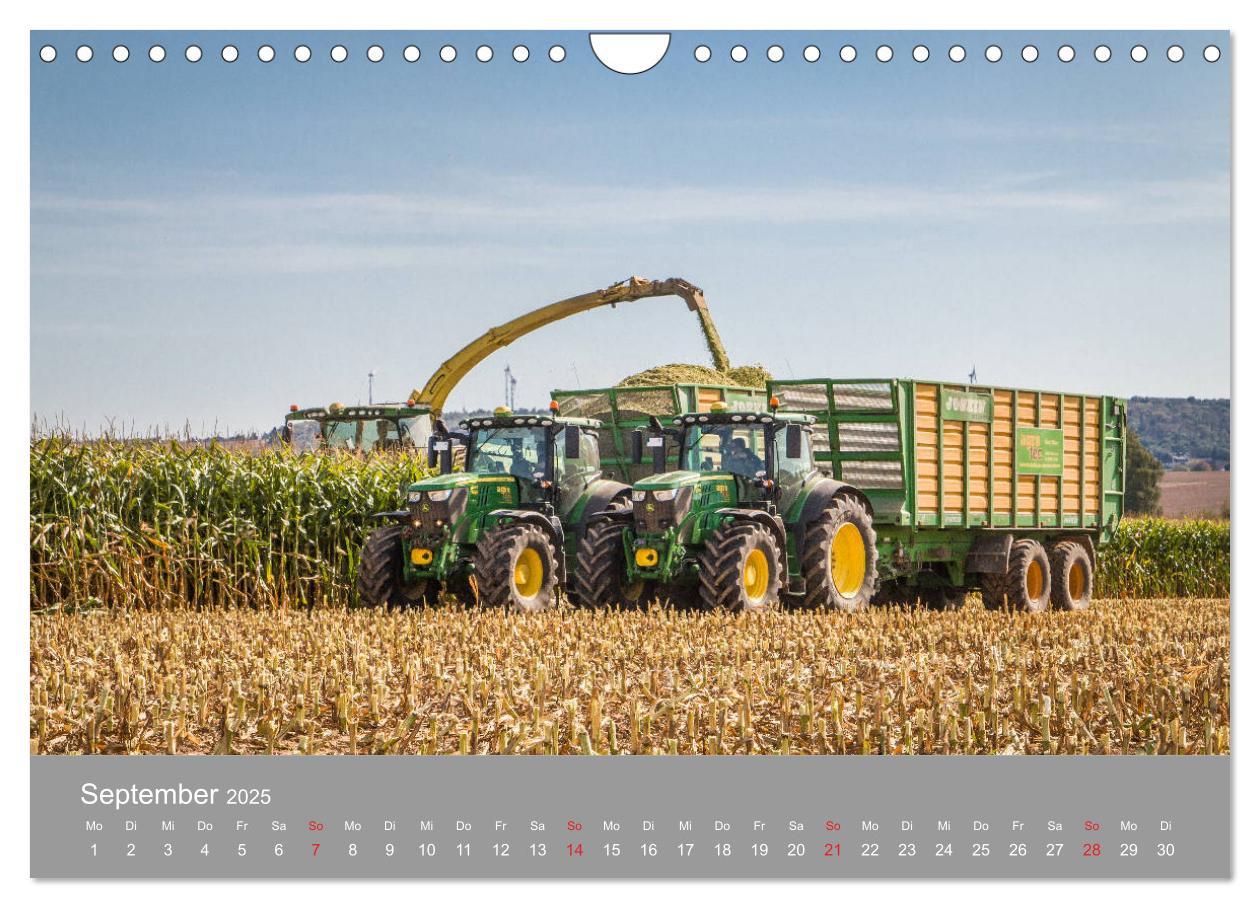 Bild: 9783435173983 | Landtechnik im Einsatz (Wandkalender 2025 DIN A4 quer), CALVENDO...