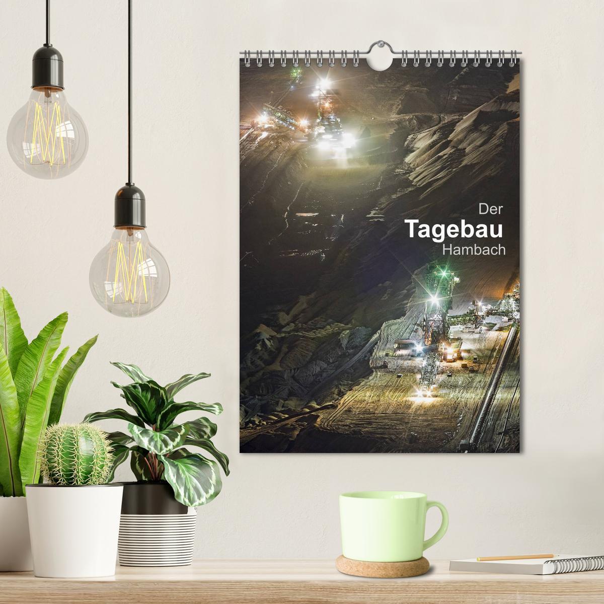 Bild: 9783457038635 | Der Tagebau Hambach (Wandkalender 2025 DIN A4 hoch), CALVENDO...