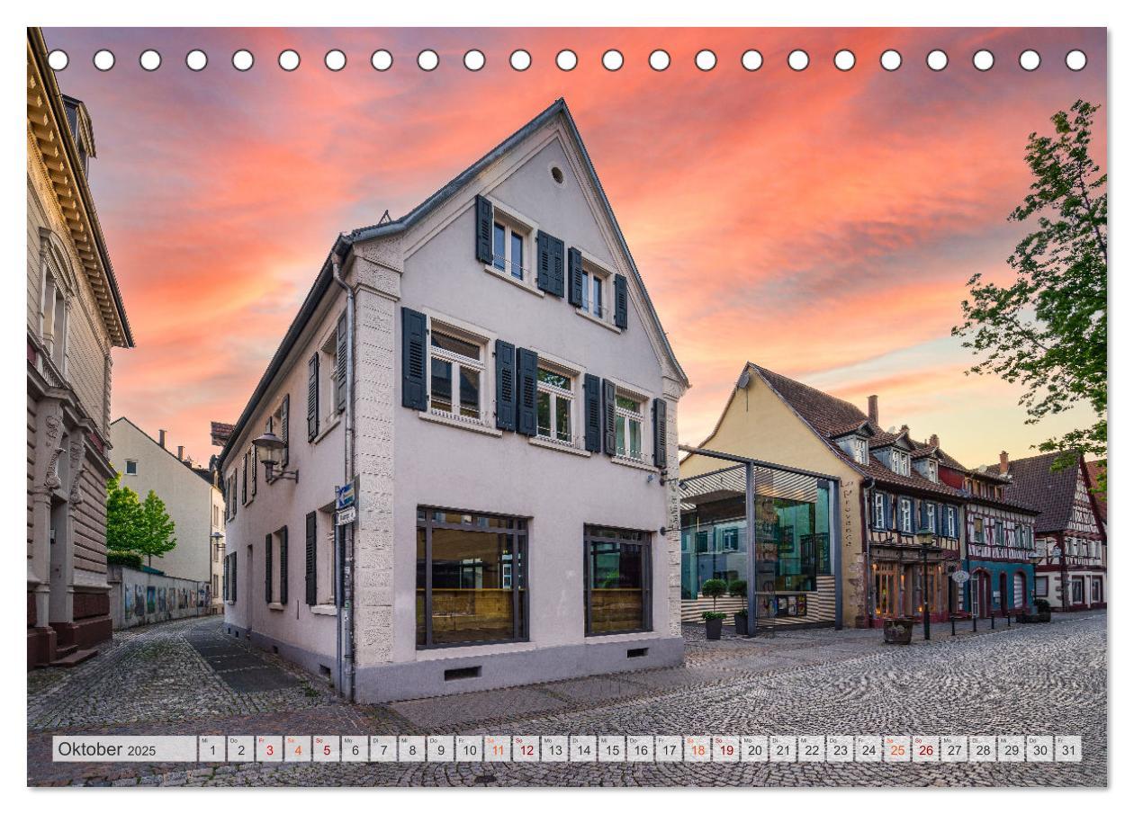 Bild: 9783383988257 | Offenburg Impressionen (Tischkalender 2025 DIN A5 quer), CALVENDO...