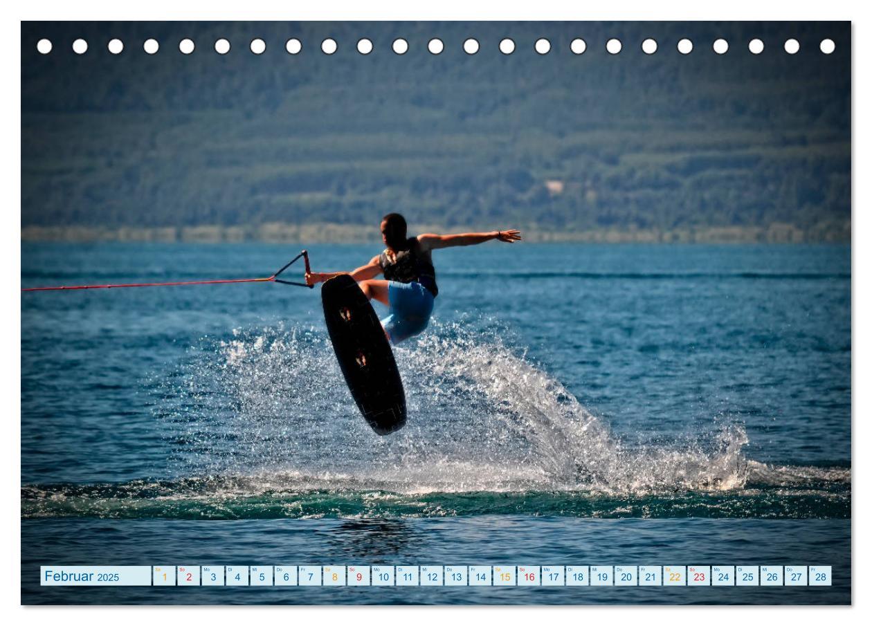 Bild: 9783435368303 | Wakeboarden (Tischkalender 2025 DIN A5 quer), CALVENDO Monatskalender