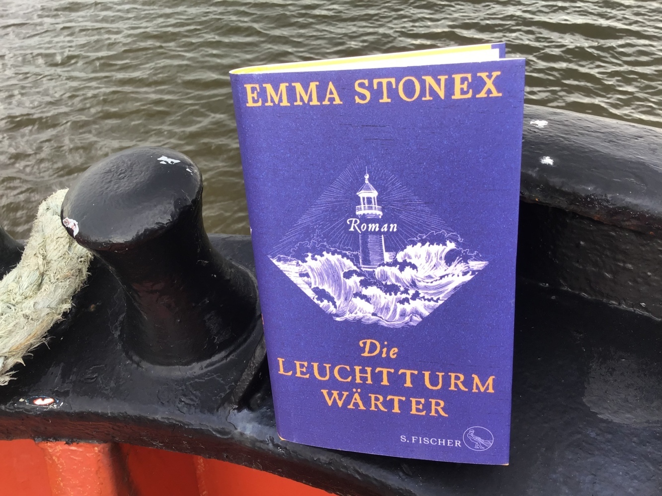 Bild: 9783103970371 | Die Leuchtturmwärter | Roman | Emma Stonex | Buch | 432 S. | Deutsch