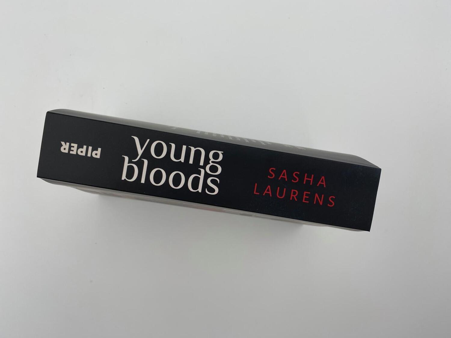 Bild: 9783492707268 | Youngbloods | Roman Düstere Vampir-Fantasy | Sasha Laurens | Buch