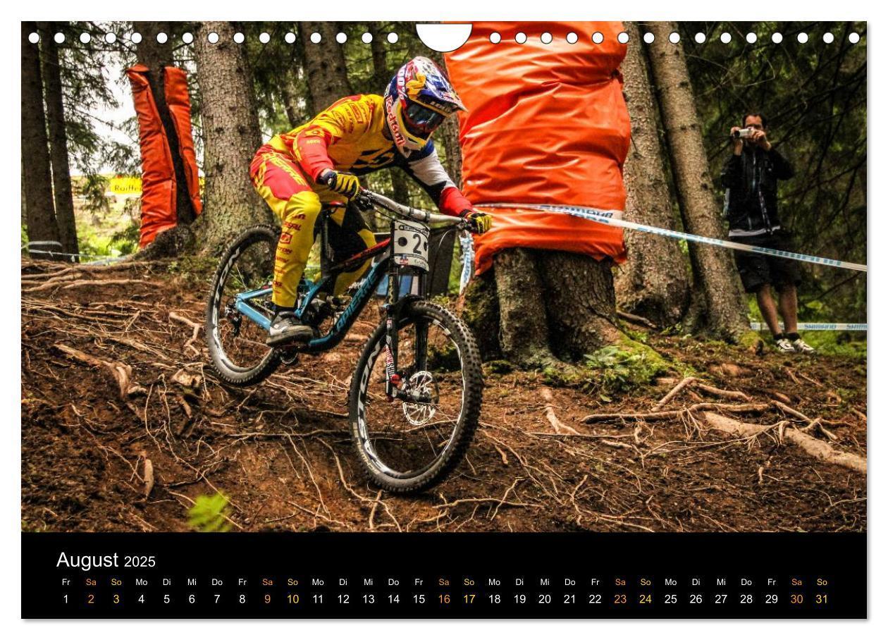 Bild: 9783435725137 | Downhill Racing 2025 (Wandkalender 2025 DIN A4 quer), CALVENDO...