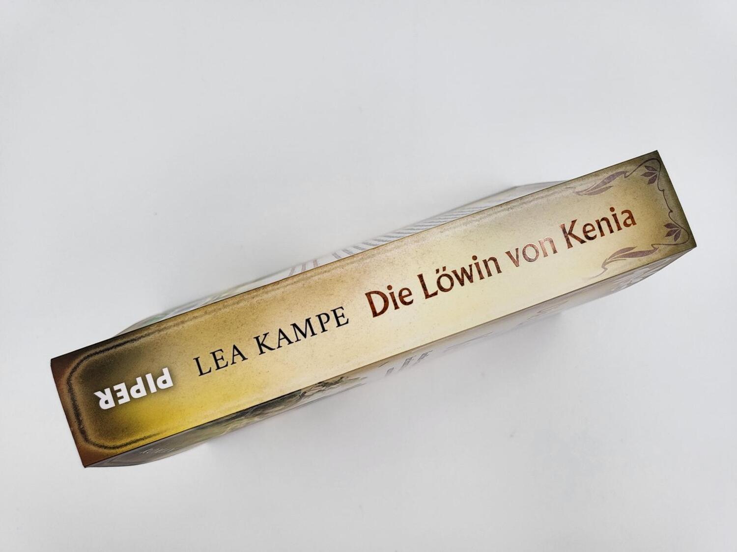 Bild: 9783492062688 | Die Löwin von Kenia | Lea Kampe | Taschenbuch | 416 S. | Deutsch