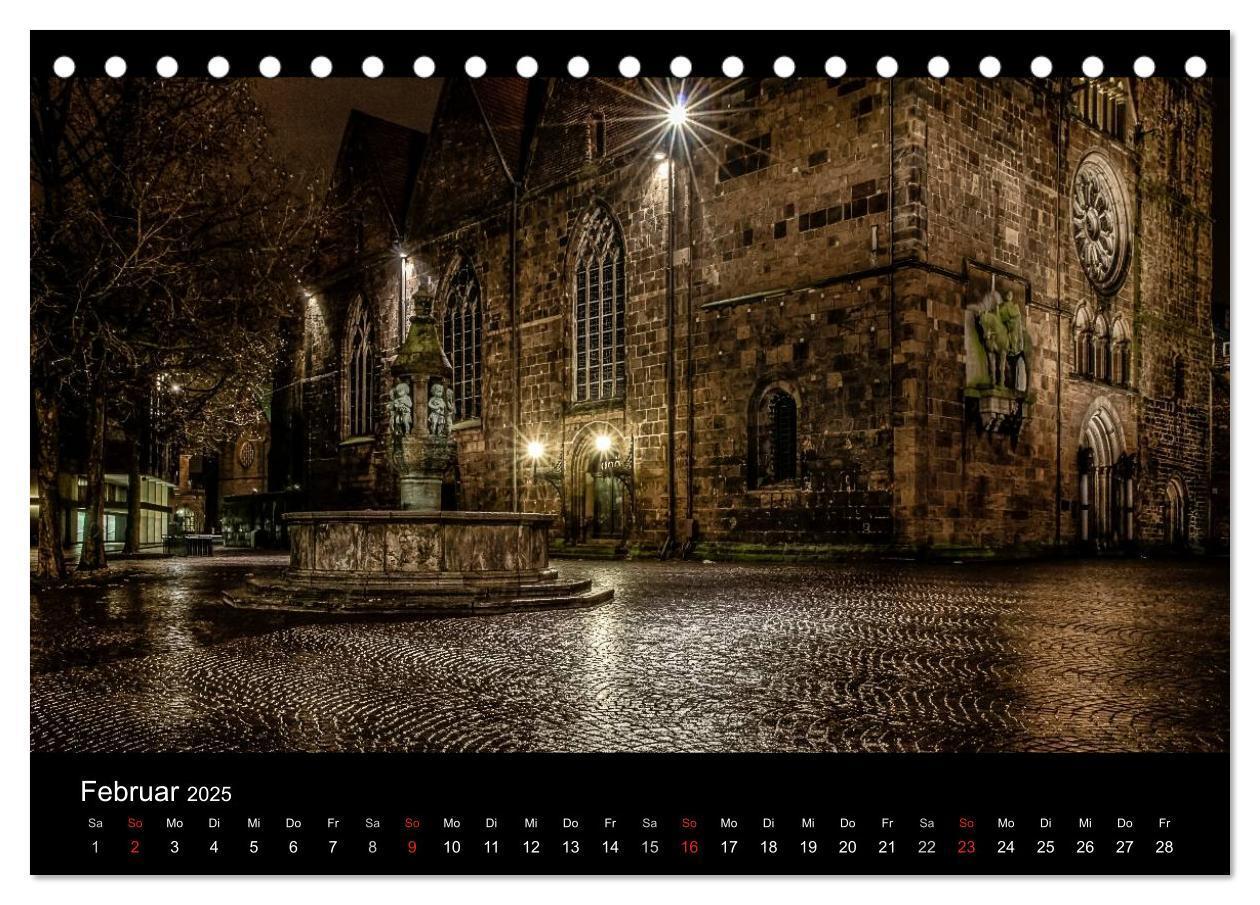 Bild: 9783435723485 | Bremen bei Nacht (Tischkalender 2025 DIN A5 quer), CALVENDO...