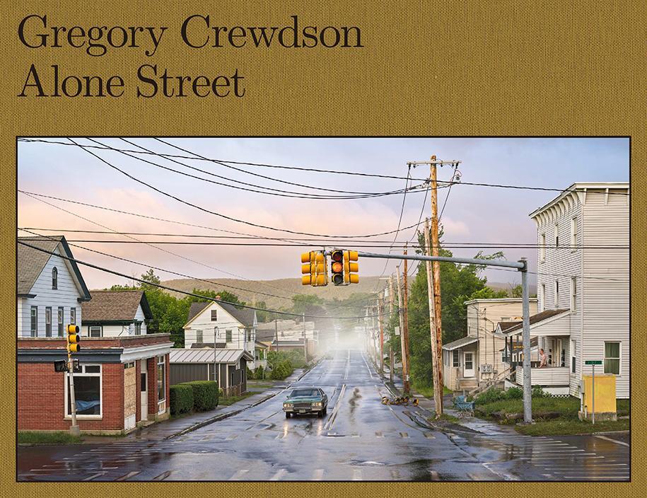 Cover: 9781597115131 | Gregory Crewdson: Alone Street | Buch | Englisch | 2021 | Aperture