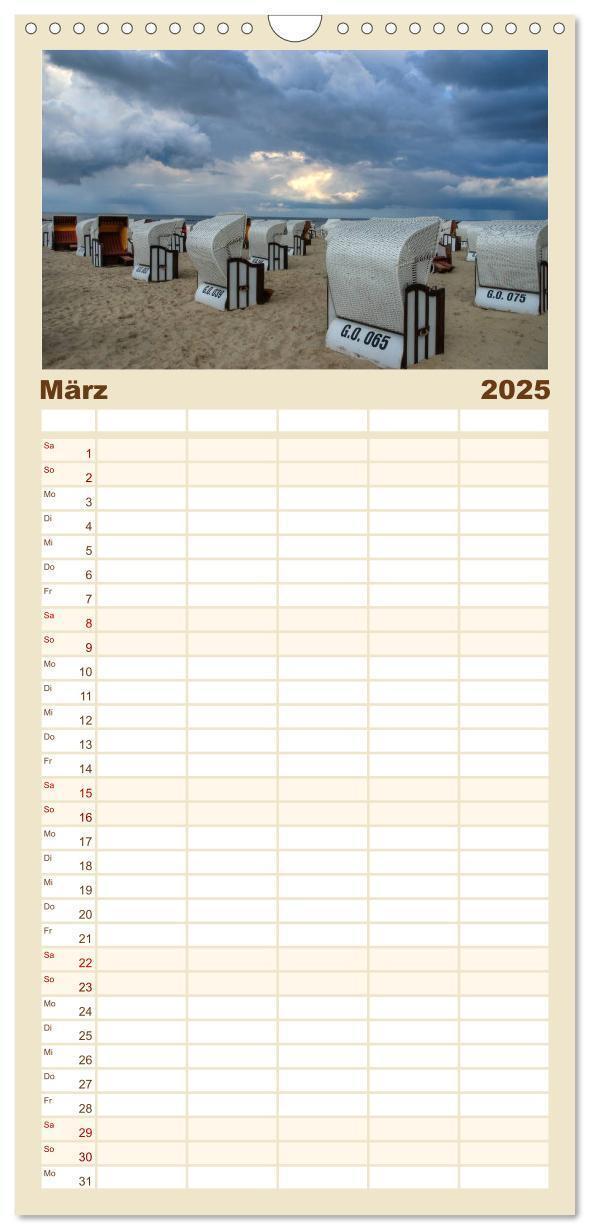 Bild: 9783457114490 | Familienplaner 2025 - Meine Ostsee mit 5 Spalten (Wandkalender, 21...