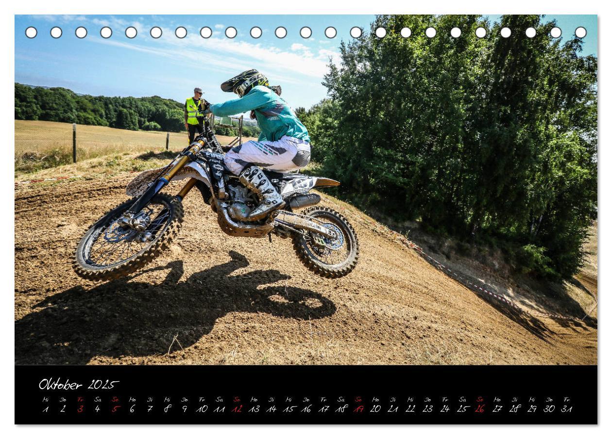 Bild: 9783435294381 | Motocross Racing 2025 (Tischkalender 2025 DIN A5 quer), CALVENDO...