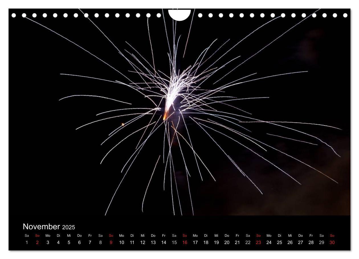 Bild: 9783435790180 | Feuerwerk (Wandkalender 2025 DIN A4 quer), CALVENDO Monatskalender