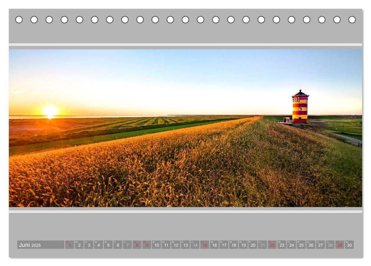 Bild: 9783435484584 | Der Pilsumer Leuchtturm (Tischkalender 2025 DIN A5 quer), CALVENDO...